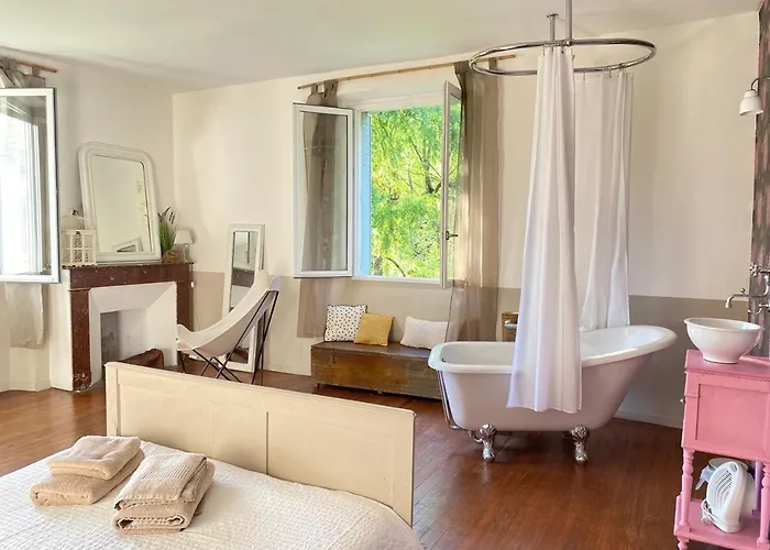 Chez Sylvain Holiday home Issor